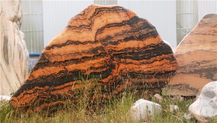 天然晚霞紅景觀石 刻字石 村牌石圖片_高清圖_細節圖-南召山河園林實業 -